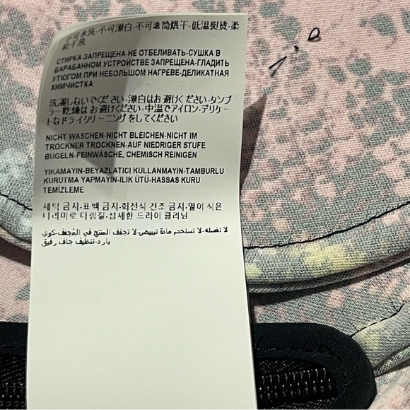 Versace Skirt Size ITALIAN 42(US 6/med)Snake print Neon Pockets Preowned - Picture 8 of 13